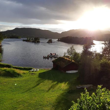 Teigen Leirstad, Feriehus Og Hytter Eikefjord 외부 사진