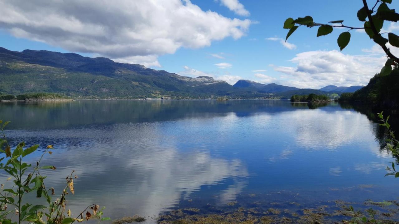 Teigen Leirstad, Feriehus Og Hytter Eikefjord 외부 사진